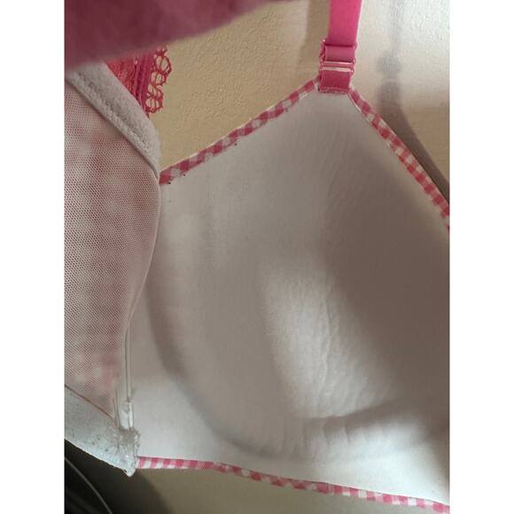 Cacique pink and white plaid Simply Wire Free Tshirt bra size 42F - Picture 6 of 8